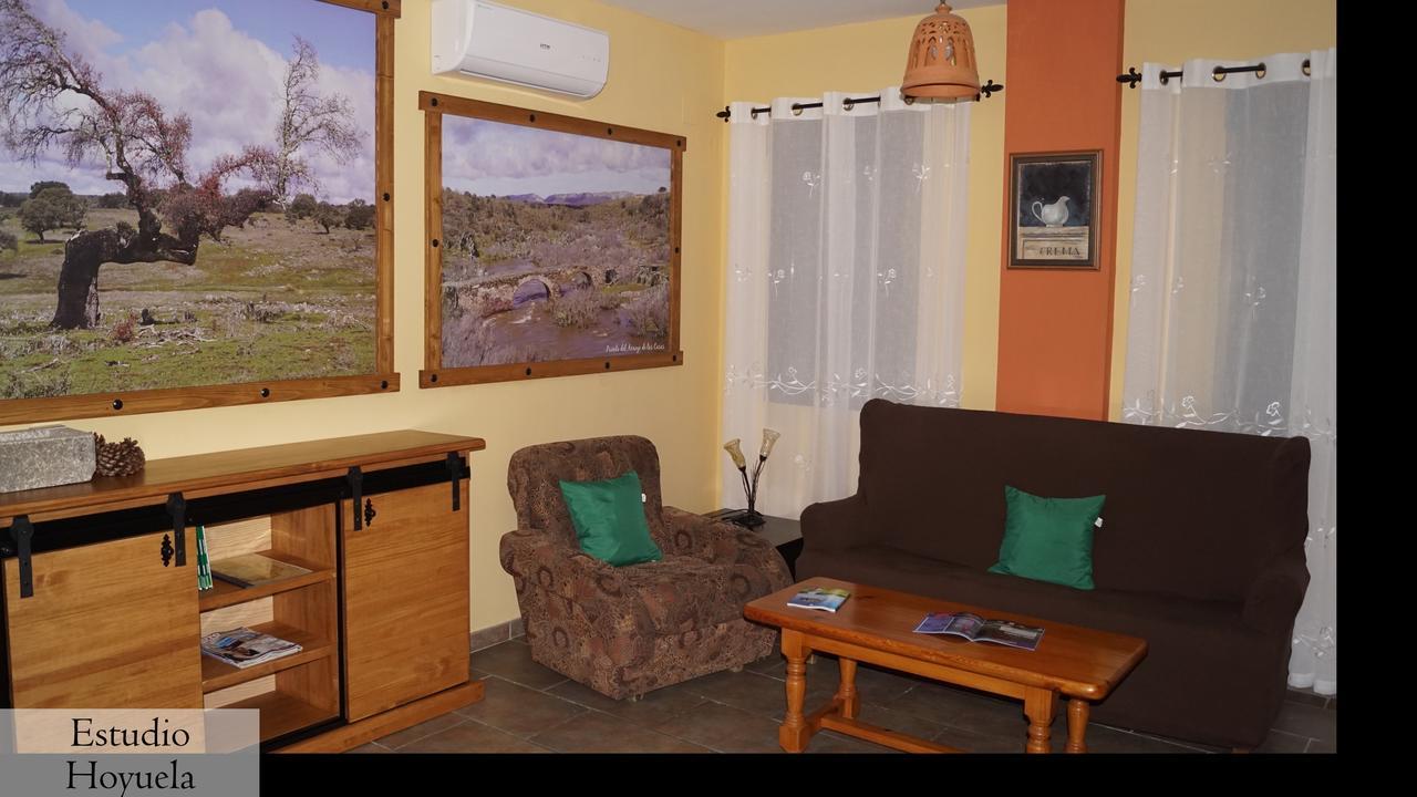 Apartamentos Estrellas De Monfraguee 托雷洪厄尔卢比奥 外观 照片